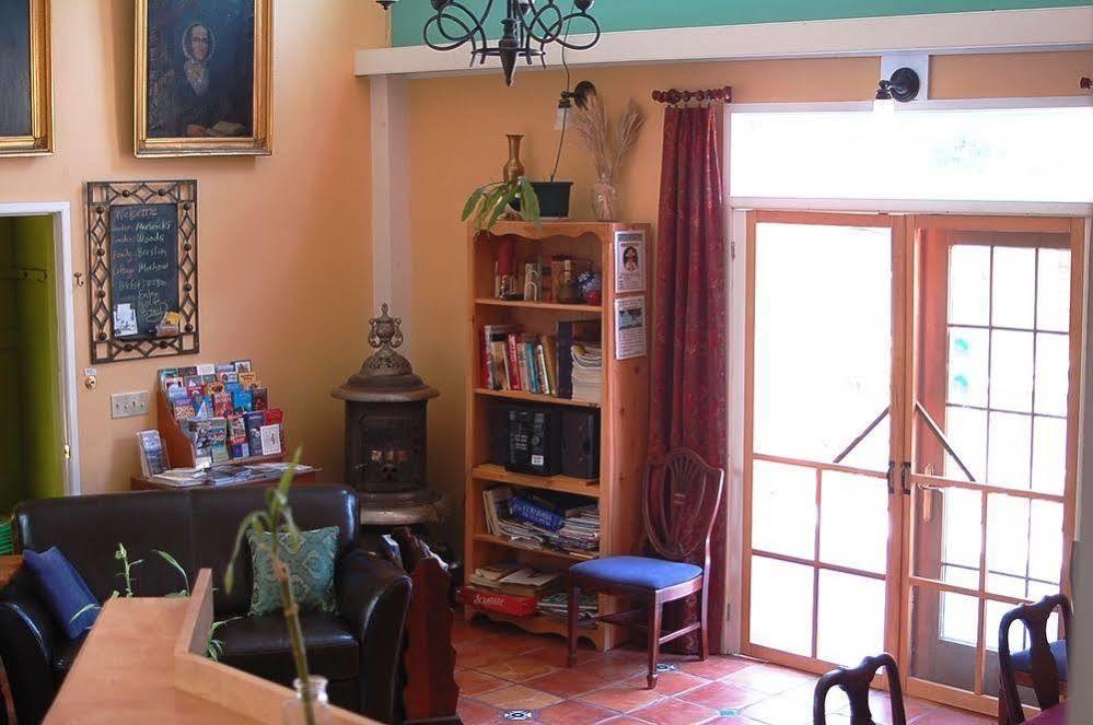 Inn At Charlotte B&B เบอร์ลิงตัน ภายนอก รูปภาพ