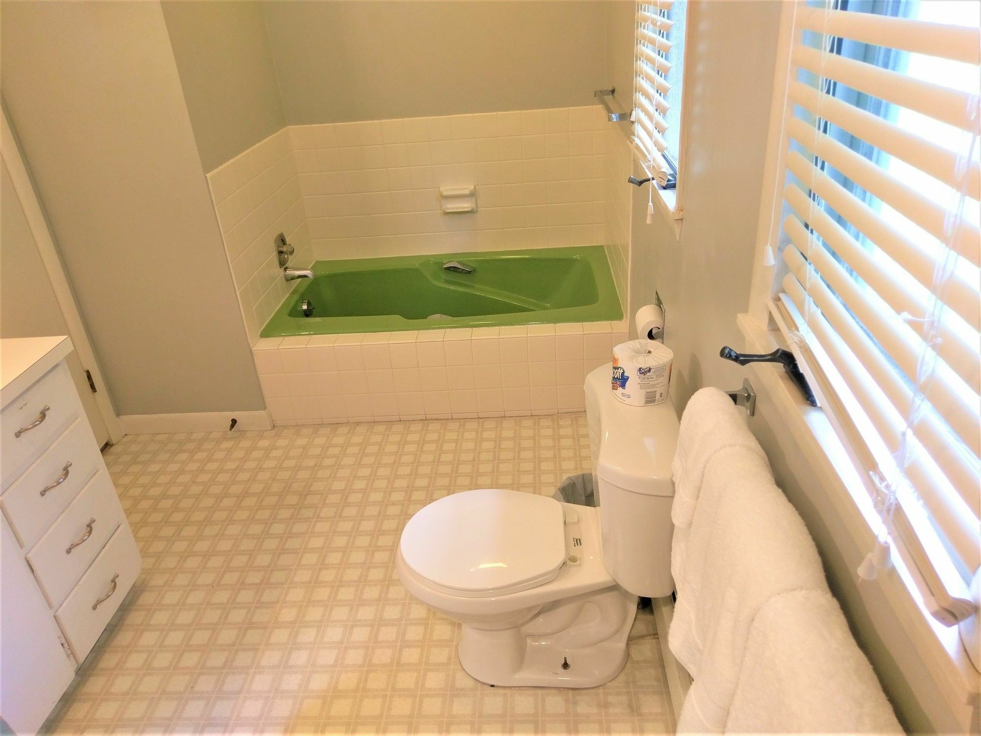 Inn At Charlotte B&B เบอร์ลิงตัน ภายนอก รูปภาพ