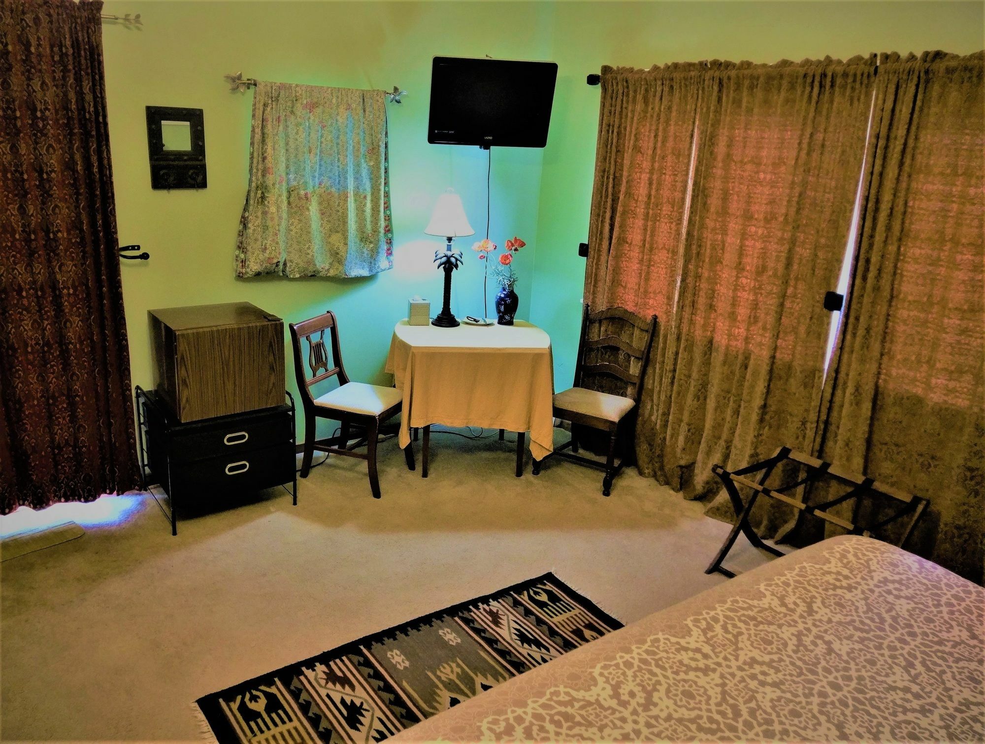 Inn At Charlotte B&B เบอร์ลิงตัน ภายนอก รูปภาพ